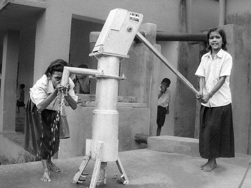 Nature-based Solutions for Drinking Water - Rainwater harvested from the rooftop being used as drinking water in a school in Bhojpur district, Bihar